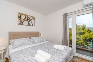 Apartment (A2) | Iron/ironing board, free WiFi - Apartment Nela (Trogir)