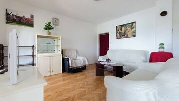 Apartment (A2) | Living room