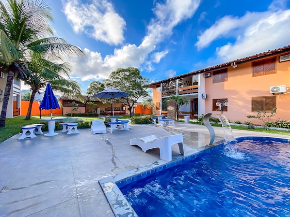 Outdoor pool - Condomínio Portal do Atlântico (Porto Seguro)