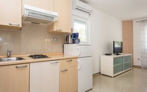 Apartment (A1) | Private kitchen - Apartment Jelka (Baska)