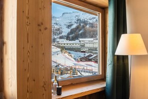 Interior - TrackSide House | Ski-In Ski-Out on Cretaz Slopes, Central Cervinia (Breuil-Cervinia)