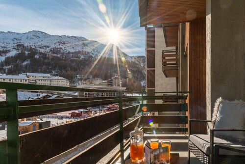 TrackSide House | Ski-In Ski-Out on Cretaz Slopes, Central Cervinia