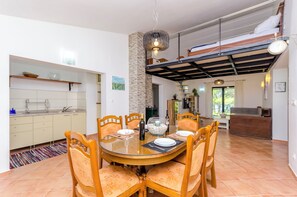 Nhà | Khu ăn uống