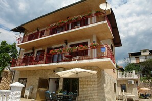 Building design - Apartments Nikolina (Novi Vinodolski)