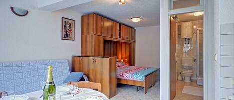 Studio (A2) | Intérieur