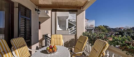 Apartment (A1) | Balcony