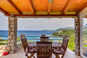 Water view - House Nevenka (Cres)