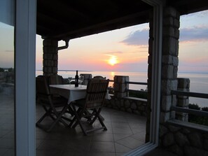 Apartment (K1) | Terrace/patio - House Nevenka (Cres)