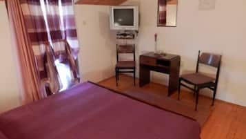 Room (S1) | Free WiFi