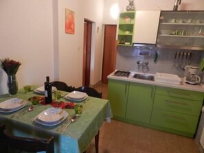 Apartment (A2) | Private kitchen - Apartments and Rooms Ana (Medulin)