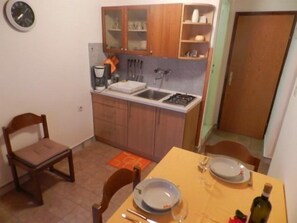 Apartment (A1) | Private kitchen - Apartments and Rooms Ana (Medulin)