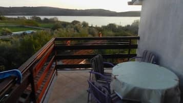 Room (S2) | Water view