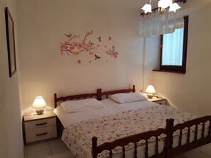 Apartment (A2) | Iron/ironing board, free WiFi - Apartments Mary (Cres)