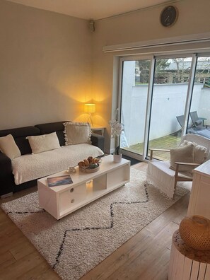 Living area - Linné d'Opale, a house with a courtyard, 800 meters from the sea (Fort-Mahon-Plage)