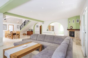 House | Living room - House Anna (Pakostane)