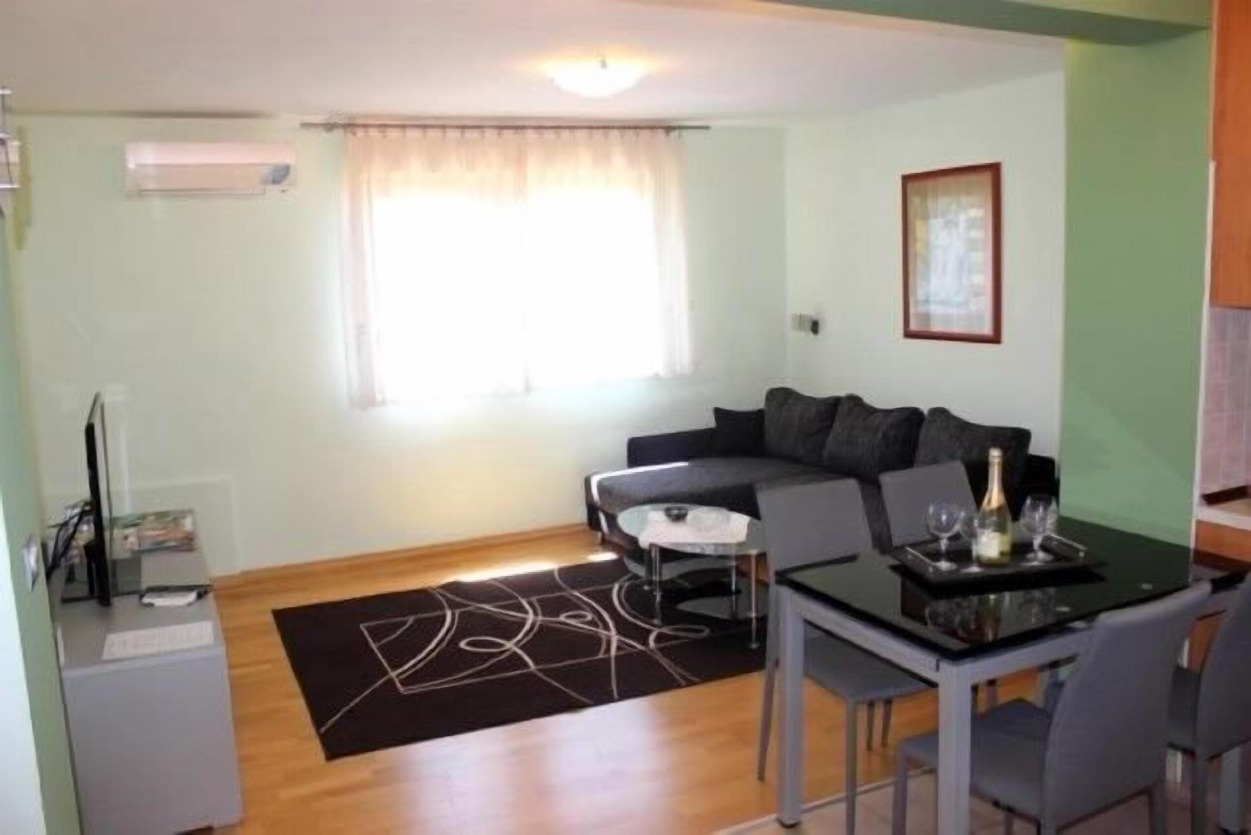 Apartment (A1) | Living room | DVD player