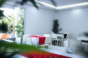 Interior - ONZO YAMY (Luanda)