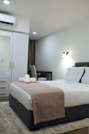 Villa, Balkon | Zimmersafe, Schreibtisch, Bügeleisen/Bügelbrett, kostenloses WLAN