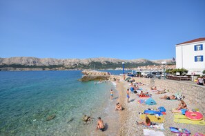 Beach nearby - Apartment Jasna By the sea (Baska)