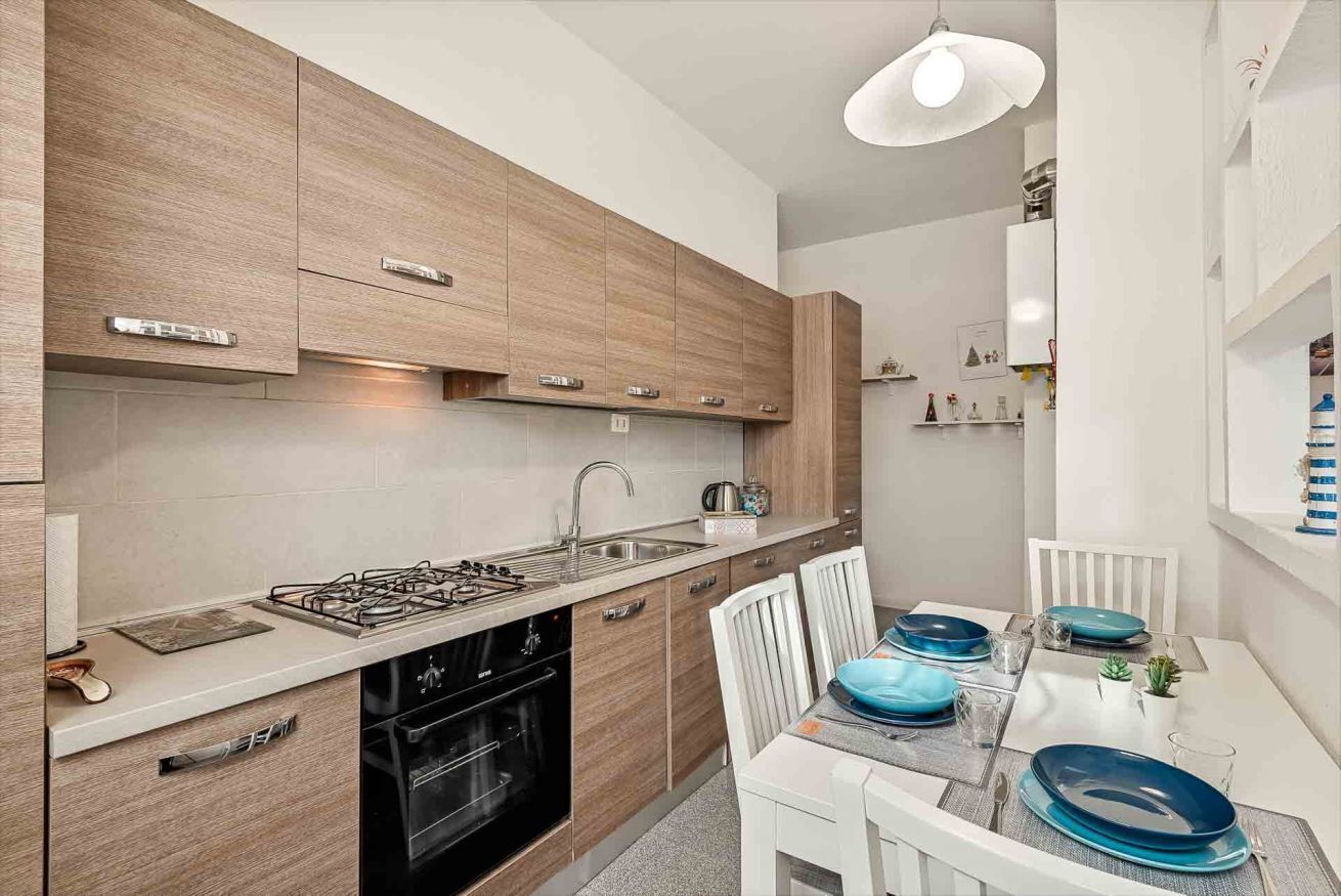 Réfrigérateur, lave-vaisselle, grille-pain