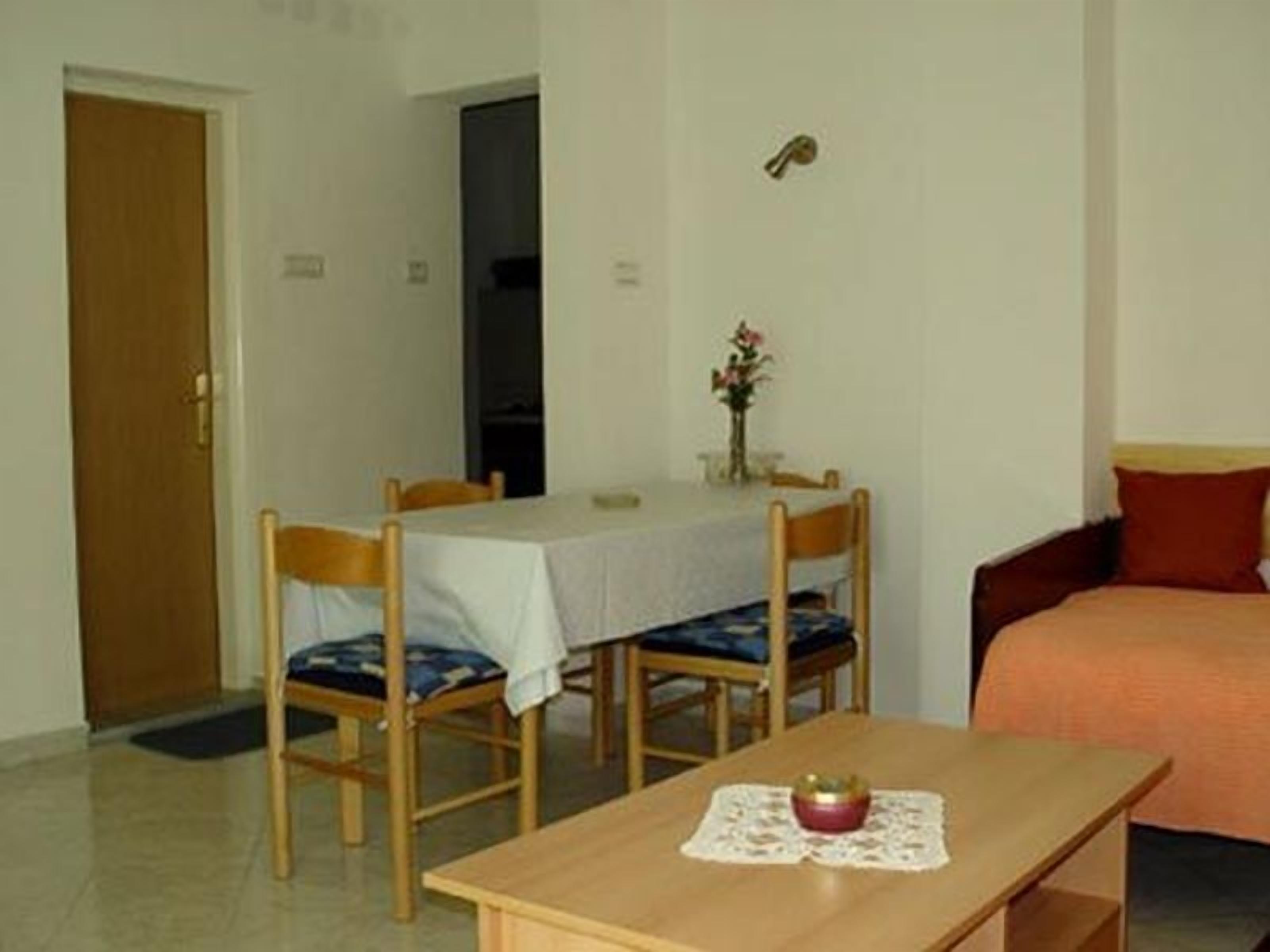 Apartment (A2) | Living room