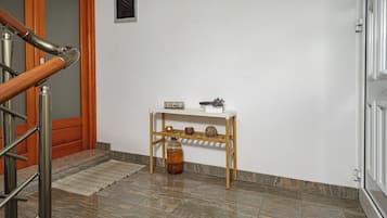 Apartment (A2) | Flur