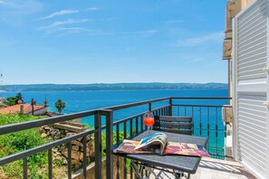 Apartment (A2) | Water view - Apartments Anita (Omis)