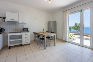 Apartment (A2) | Private kitchen - Apartments Marinko (Senj)