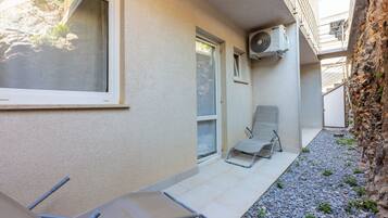 Căn hộ (A1) | Hiên