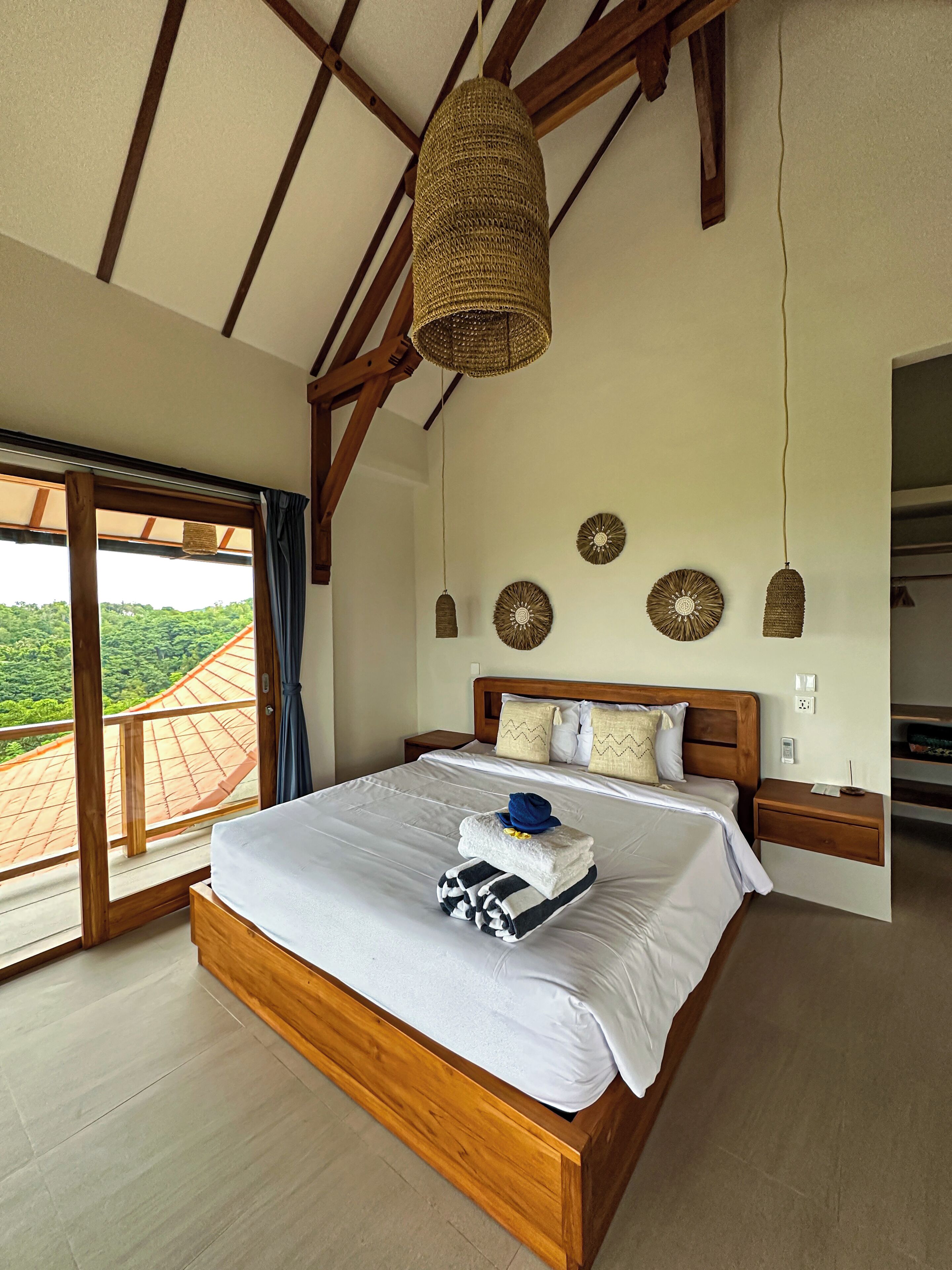 2 slaapkamers, een strijkplank/strijkijzer, internet, beddengoed