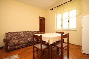 Apartment (A1) | Private kitchen - Apartment Apartmani Natasa (Preko)