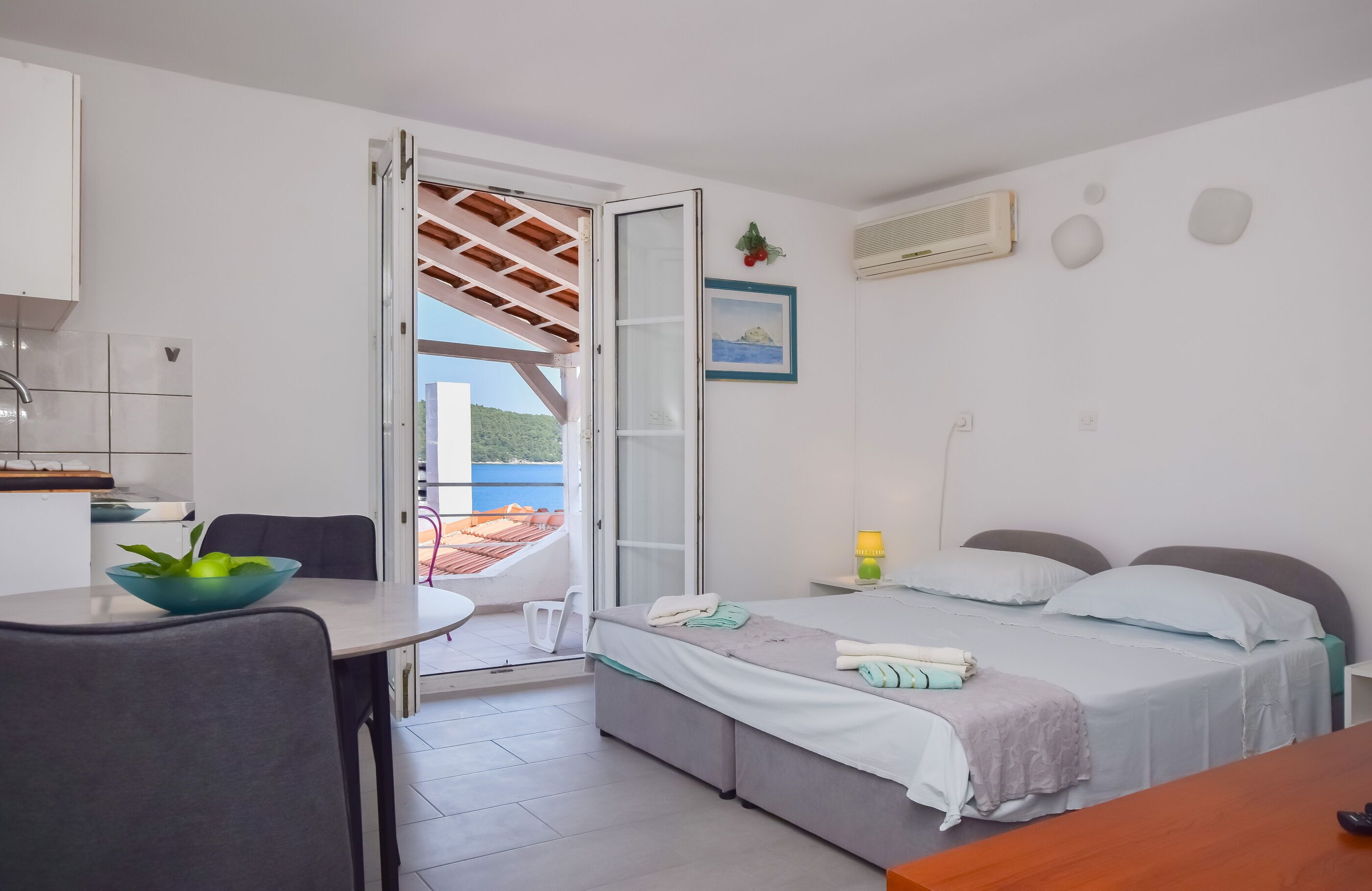 Tabla de planchar con plancha y wifi gratis 