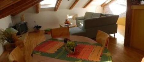 Apartment (A2) | Speisen
