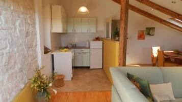 Apartment (A2) | Private kitchen