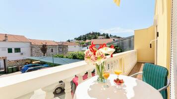 Apartment (A1) | Balcony