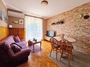 غرفة المعيشة