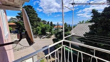 Apartment (A1) | Balcony