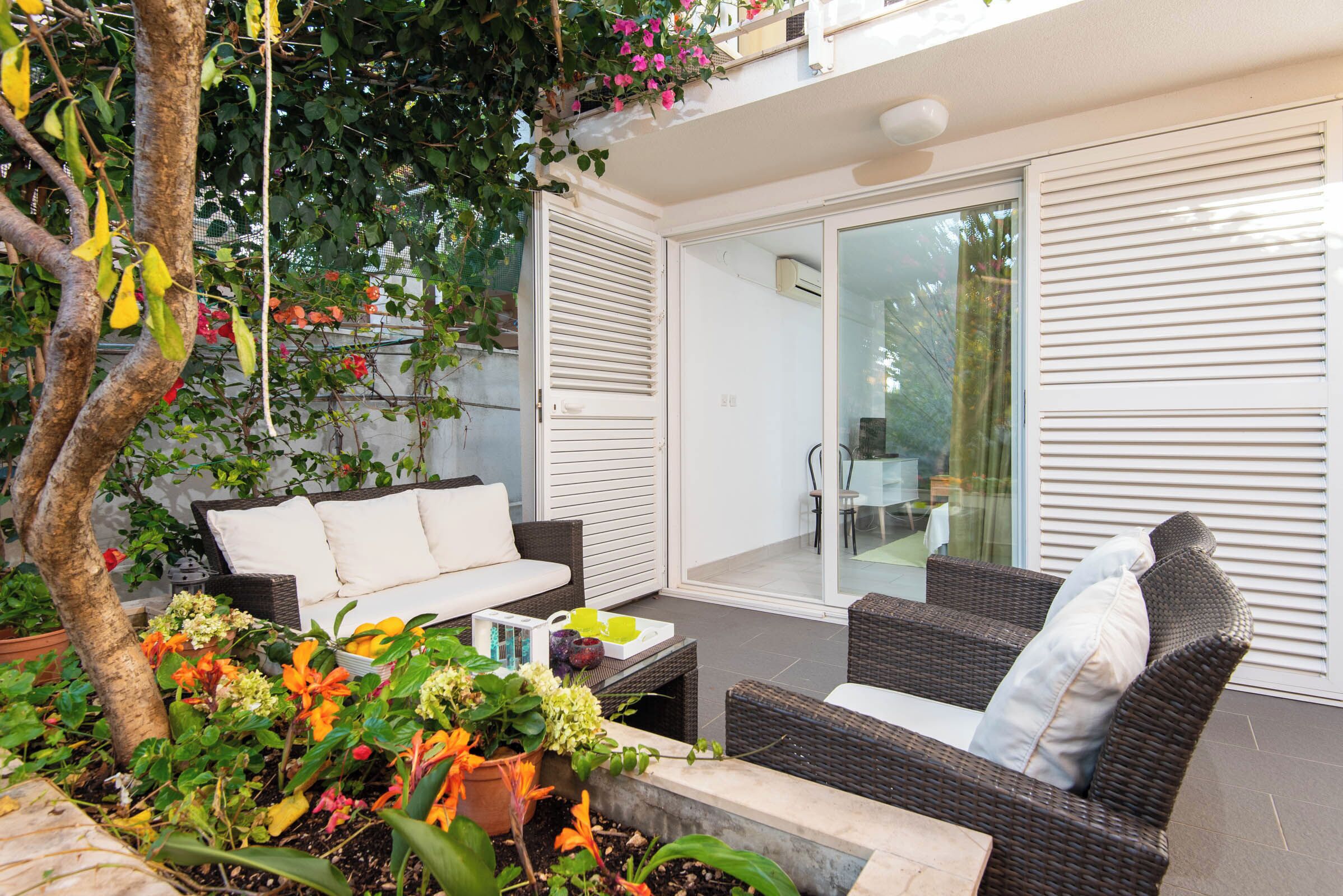 Apartment (A3) | Garden view