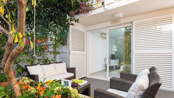 Apartment (A3) | Garden view