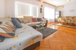 House | Interior - House Rovana (Jasenice)