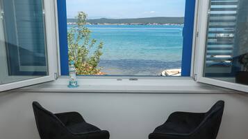 إطلالة على المياه