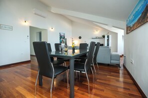 Apartment (A2) | Speisen