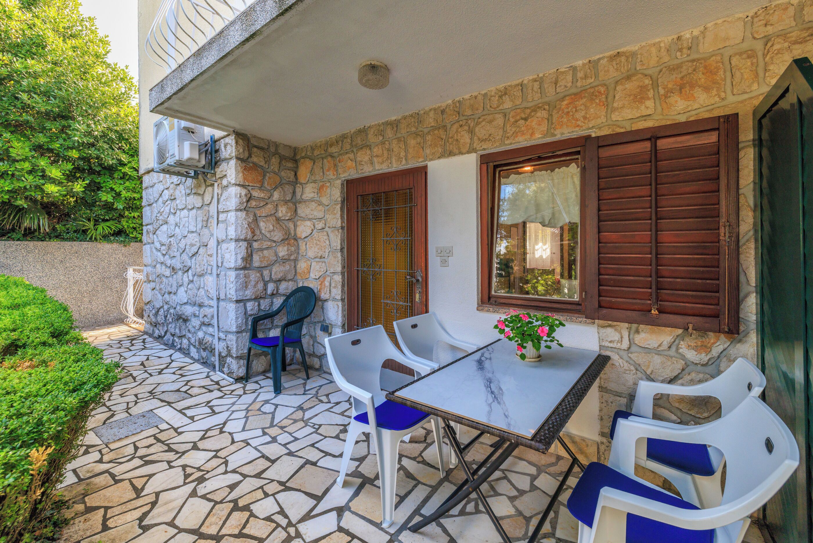 Apartemen (A1) | Teras/patio