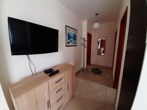 Apartment (A4) | Flur