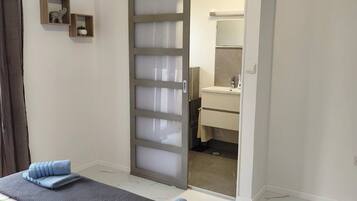 Apartment (A1)