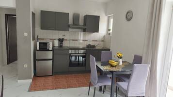 Apartment (A2) | Private kitchen