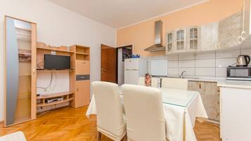 Apartment (A2) | Private kitchen | Fridge, microwave, oven, stovetop