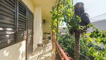 Apartment (A2) | Balcony