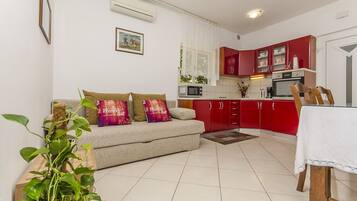 Căn hộ (A3) | Phòng khách