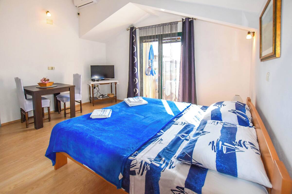 Studio (A4) | Nội thất